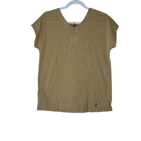 On Cloud T-Shirt R.O.C Women's Small Camel Athletic Outdoor Gym Stretch NWT - Picture 2 of 6